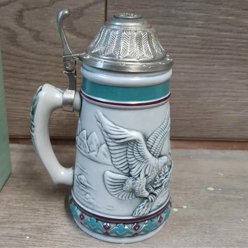 Avon 1990 Endangered Species The Bald Eagle Mini Stein #24081